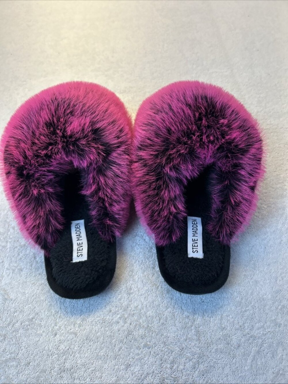 Steve Madden Poof Slippers Fuchsia/Black Fuzzy Slippers Women Sz 9 New in Box - Picture 4 of 5